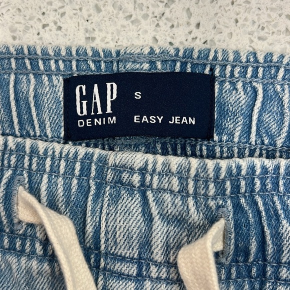 GAP Easy Fit Denim - Picture 4 of 4